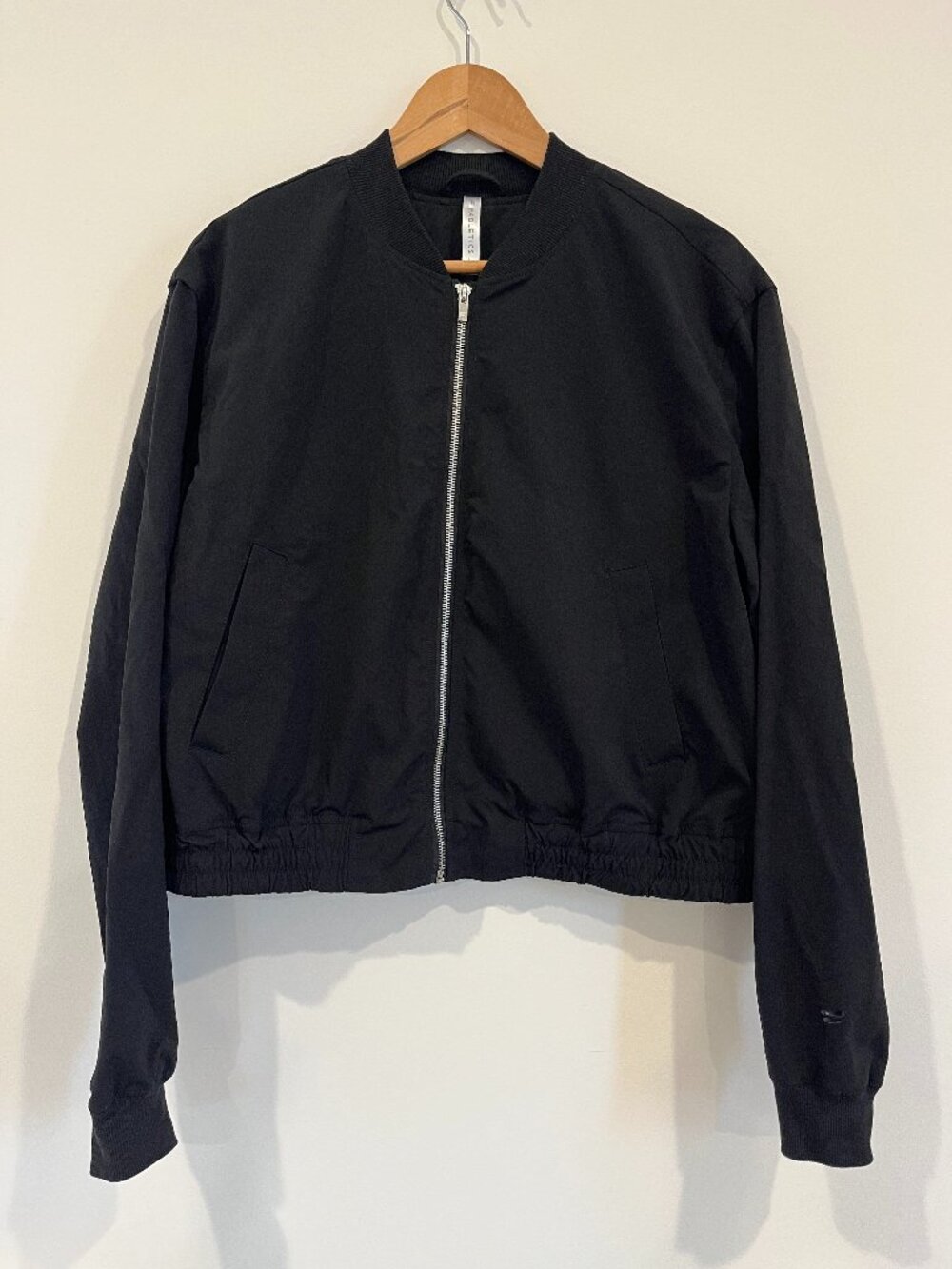 Fabletics Black Cropped everyday Bomber Jacket Womens L Full Zip Athleisure